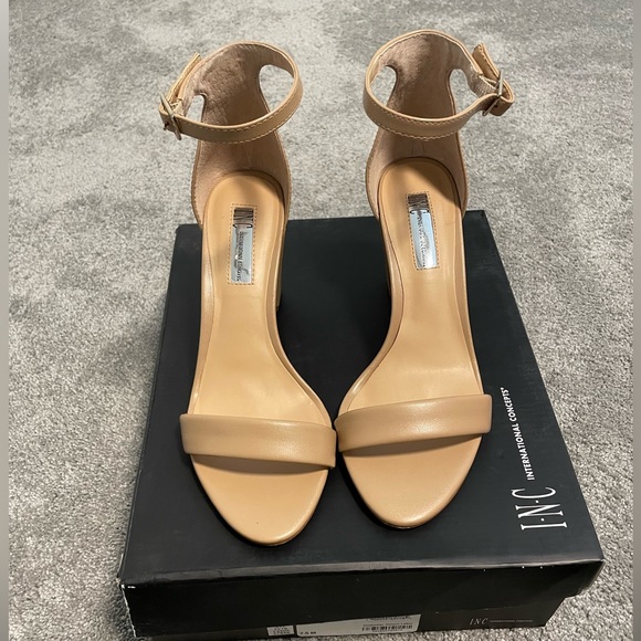 INC International Concepts Kivah Block Heel - Picture 2 of 5